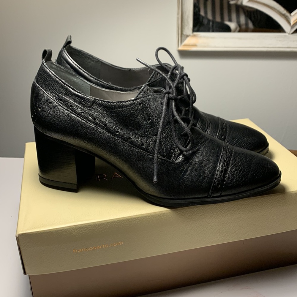 Like New Franco Sarto Black Leather Oxford Heels